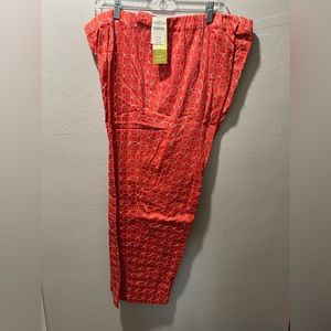 18W NWT Orange Capris, super cute. Elastic waist